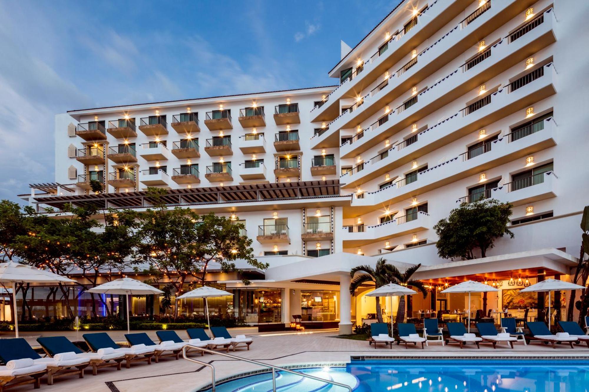 Villa Premiere Boutique Hotel & Romantic Getaway - Adults Only Puerto Vallarta Dış mekan fotoğraf